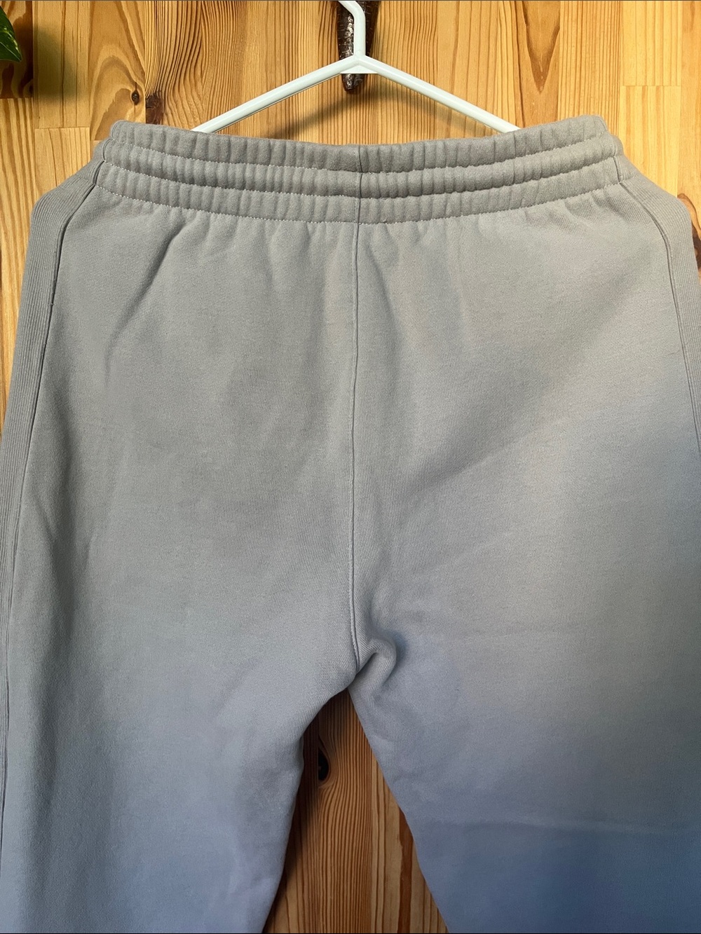 Aritzia grey Boyfriend Fit SweatFleece joggers (size S) - Picture 5 of 8